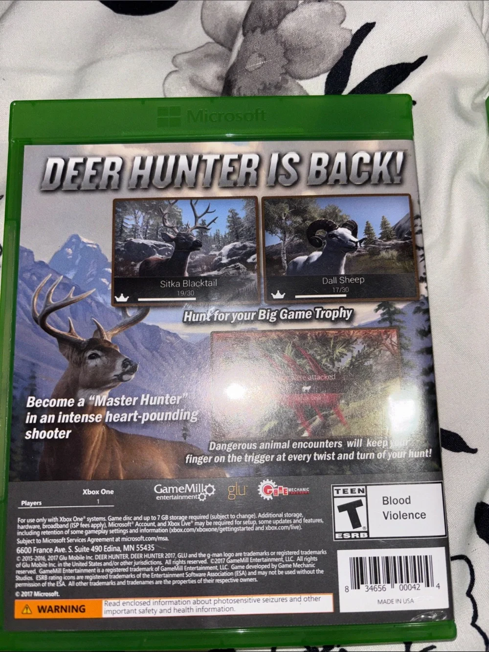 Xbox One Hunting Game Bundle - Deer Hunter Reloaded & Hunt Simulator (Green)